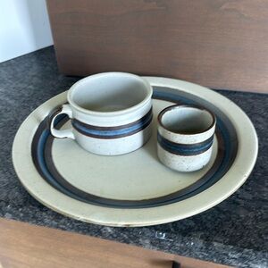 OTAGIRI HORIZON VINTAGE Round Plate Serving Platter 12 1/2” with mug and cup